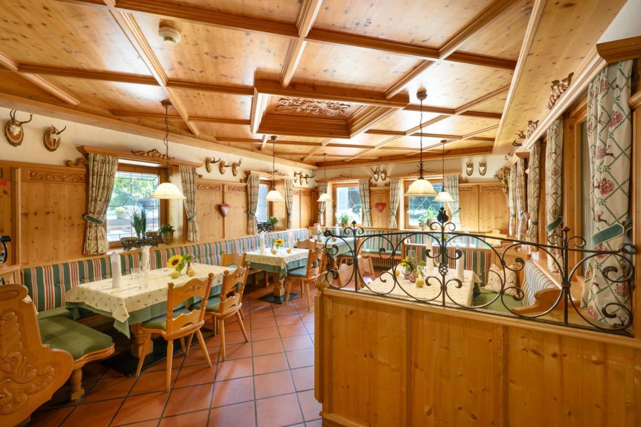 Hotel Wirtshaus Sattlerwirt เอบส์ ภายนอก รูปภาพ