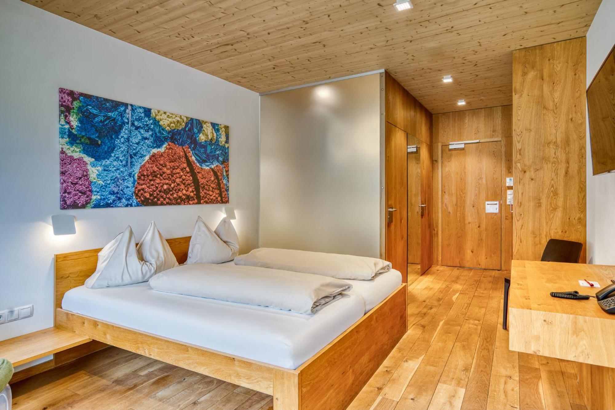 Hotel Wirtshaus Sattlerwirt เอบส์ ห้อง รูปภาพ