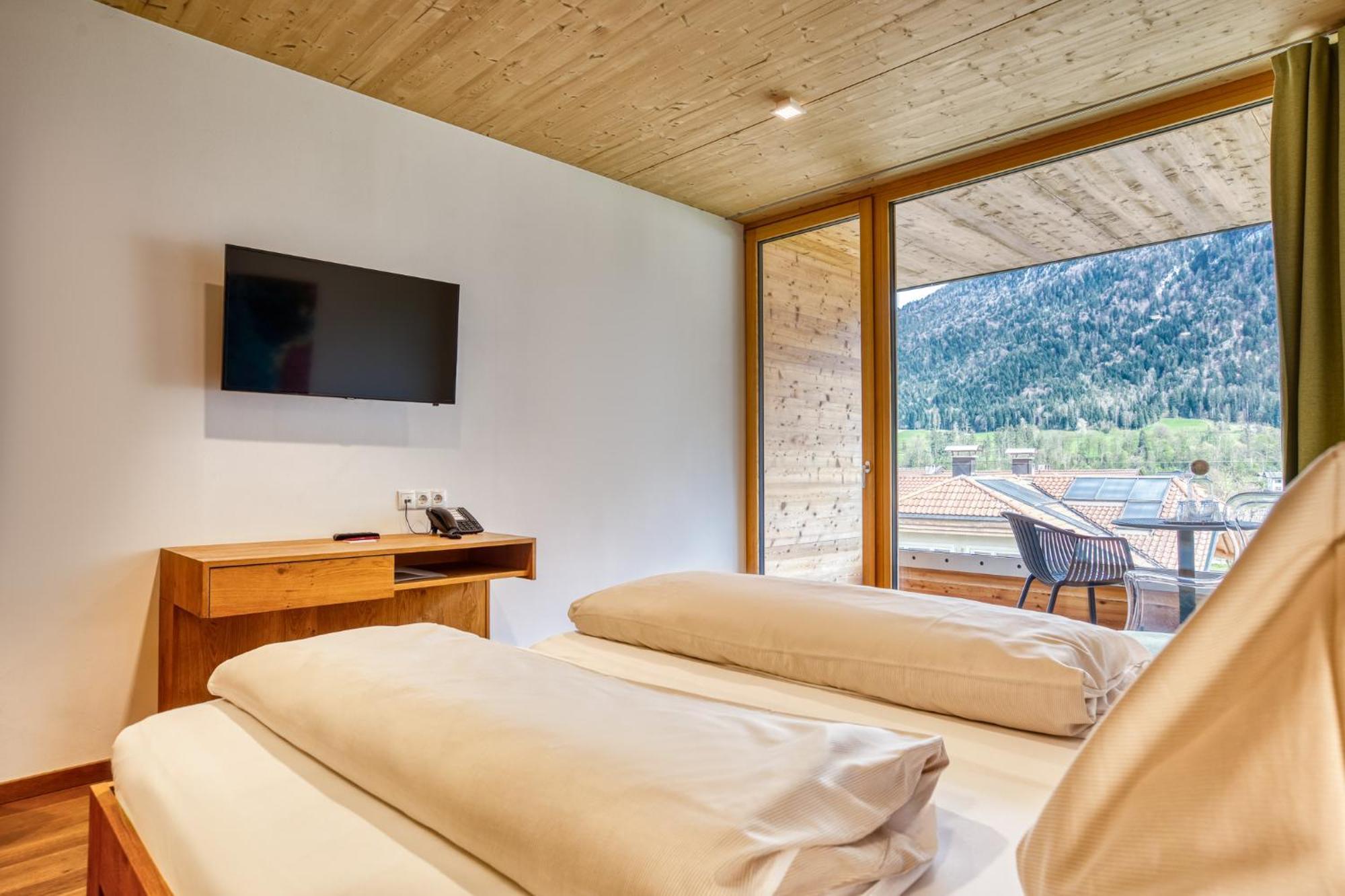 Hotel Wirtshaus Sattlerwirt เอบส์ ภายนอก รูปภาพ